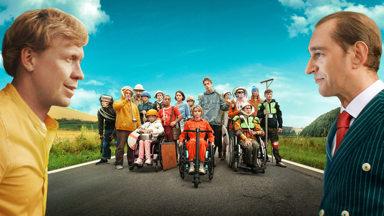 кадр из фильма Нормальный только я