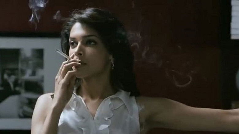 кадр из фильма Картик звонит Картику