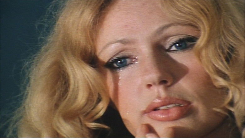 кадр из фильма С тётушкой – не грех