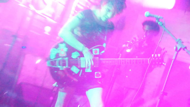 кадр из фильма 72 Horas