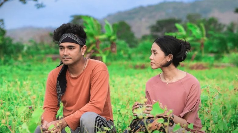 кадр из фильма Seribu Bayang Purnama