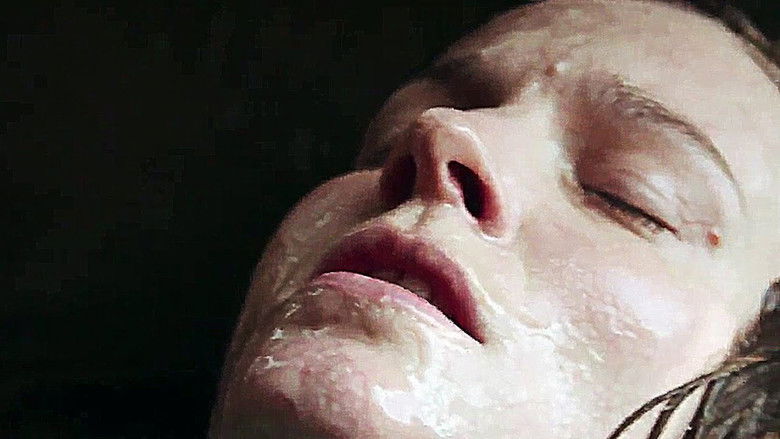 кадр из фильма Кружевной кратер