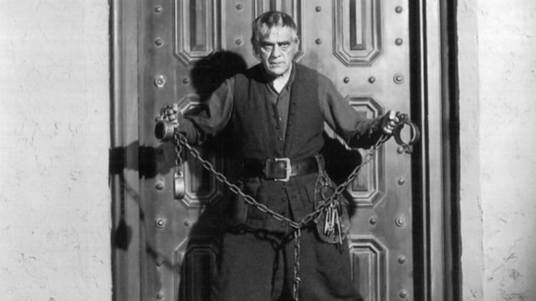 Загадочная дверь