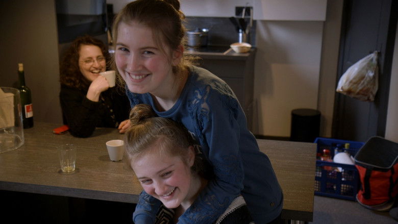 кадр из фильма A Family Quartet