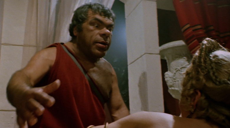 кадр из фильма Калигула и Мессалина