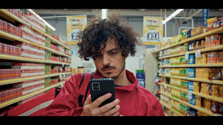 кадр из фильма Tu Pedido Está en Camino