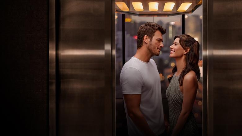 кадр из фильма Посадка на рейс в Стамбул заканчивается