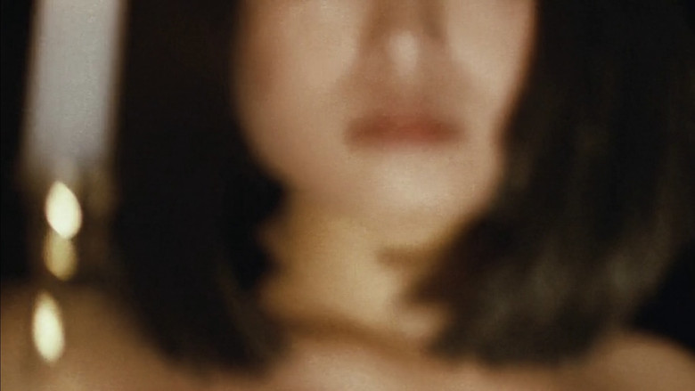 кадр из фильма 女地獄　森は濡れた