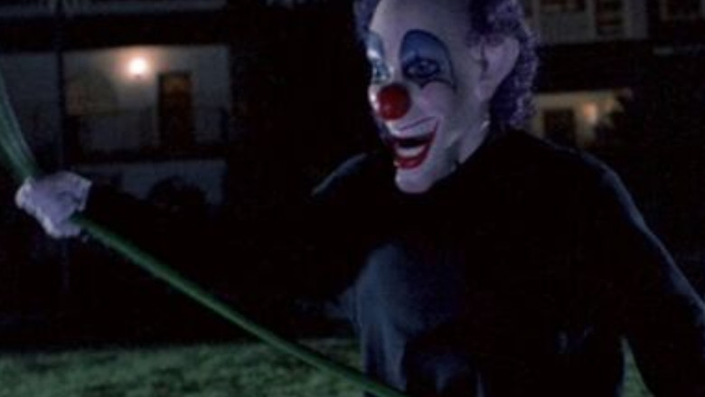 кадр из фильма Из тьмы