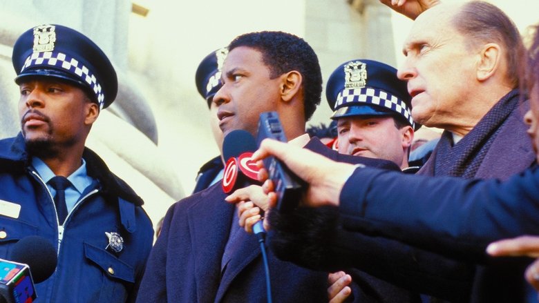 кадр из фильма Джон Кью