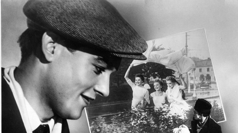 кадр из фильма Сверстницы