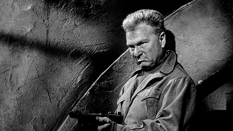 кадр из фильма Атака