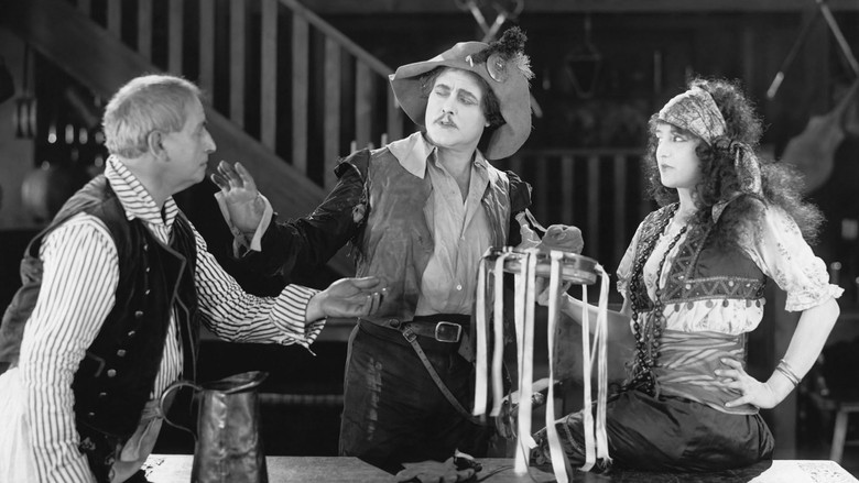 кадр из фильма The Adventurer