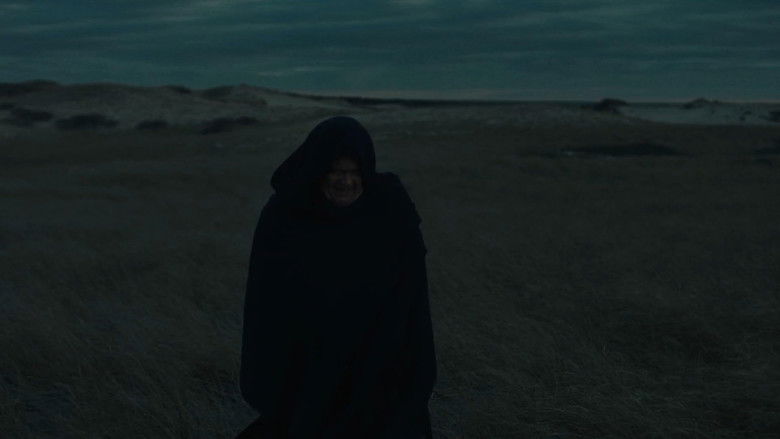 кадр из фильма Шёпот мёртвых