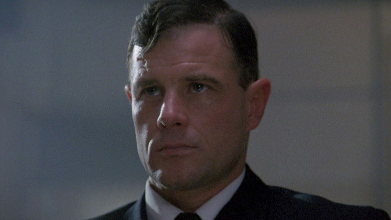 кадр из фильма Трибунал над бунтовщиком с Кейна