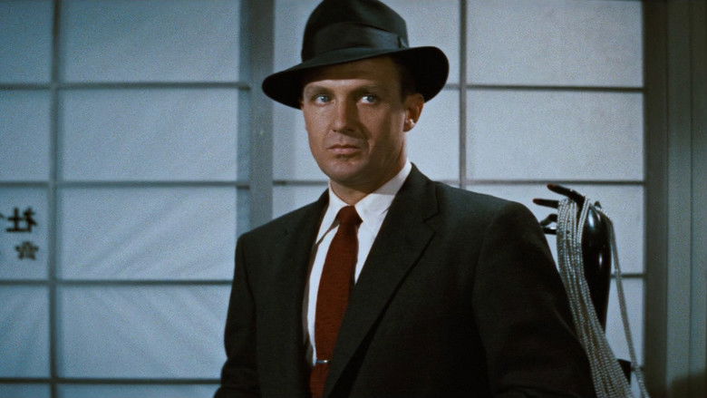 кадр из фильма Дом из бамбука