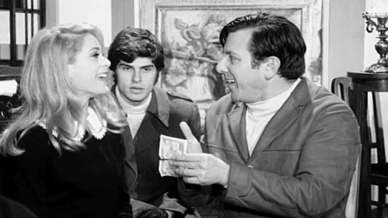 кадр из фильма Αγάπησα μια πολυθρόνα