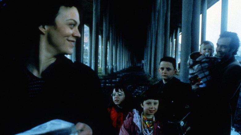 кадр из фильма The James Gang