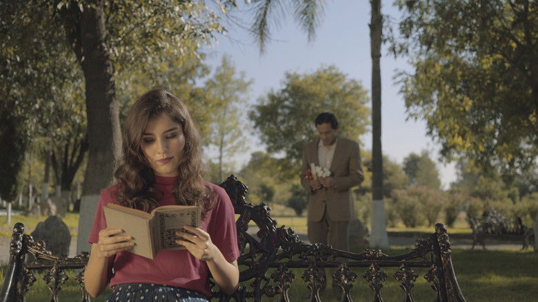 кадр из фильма En La Hora Azul