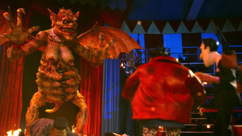 кадр из фильма Стальной Чак: Ночь трампиров