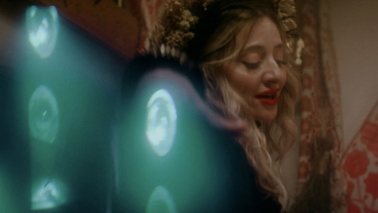 кадр из фильма Жив пес Сірко