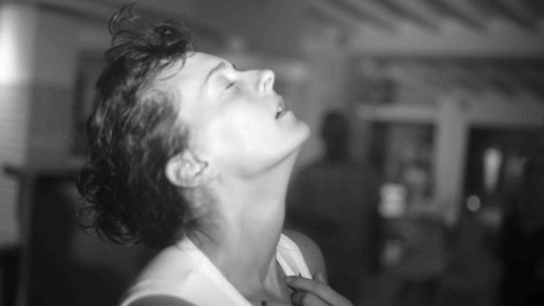 кадр из фильма Danza Entre Nosotros