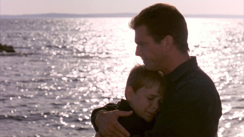 кадр из фильма Человек без лица