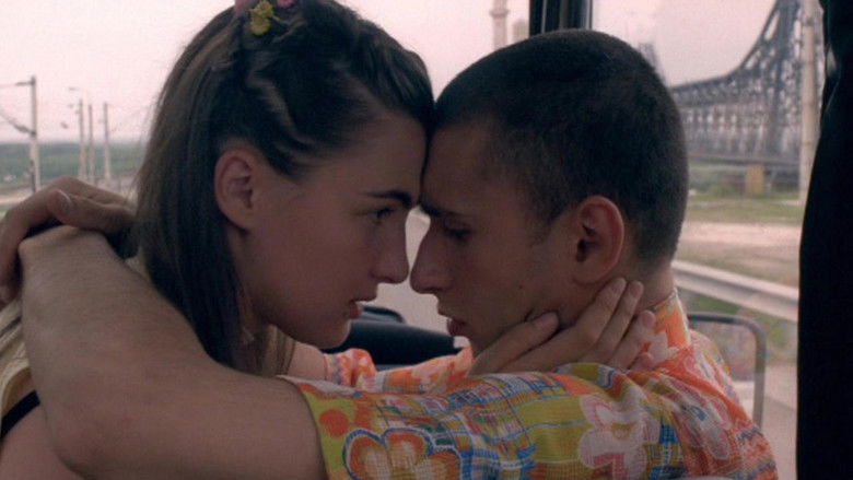 кадр из фильма Товар и деньги