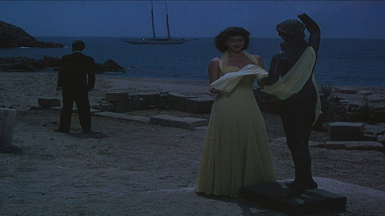 кадр из фильма Пандора и Летучий Голландец