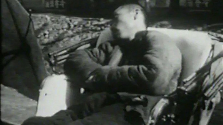 кадр из фильма 駱駝祥子