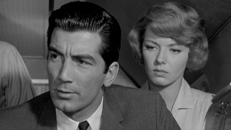 кадр из фильма FBI Code 98