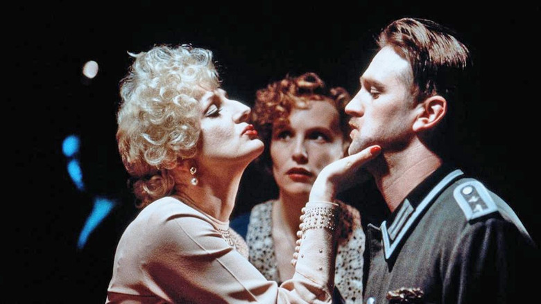 кадр из фильма Эйми и Ягуар