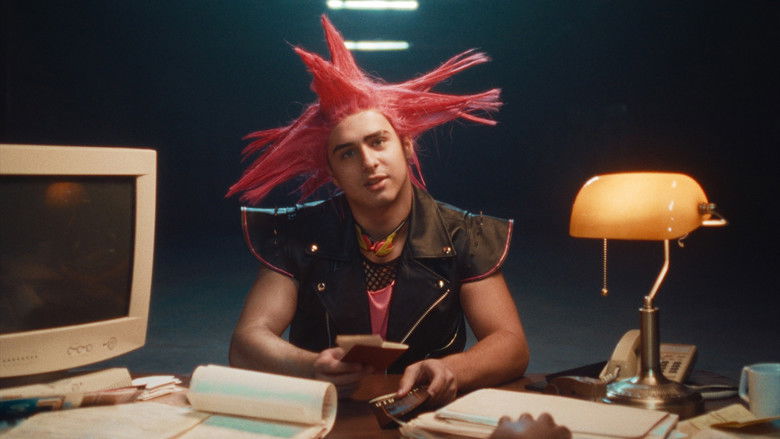 кадр из фильма The Time Travel Immigration Bureau