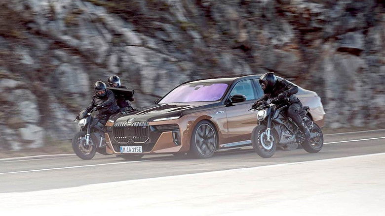 кадр из фильма The Calm