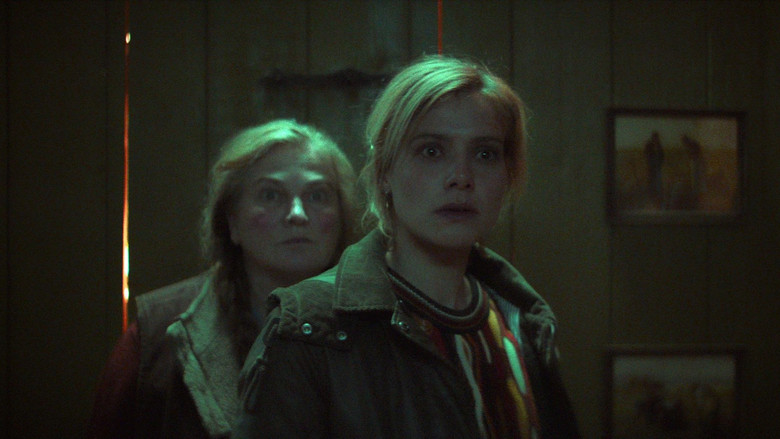 кадр из фильма Молох