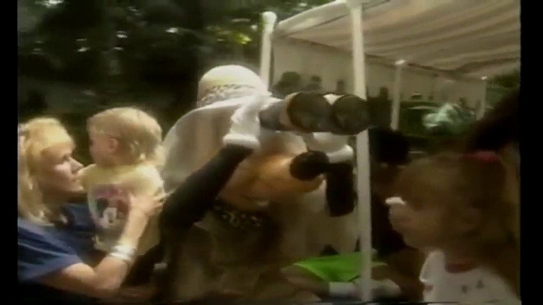 кадр из фильма A Day at Disneyland