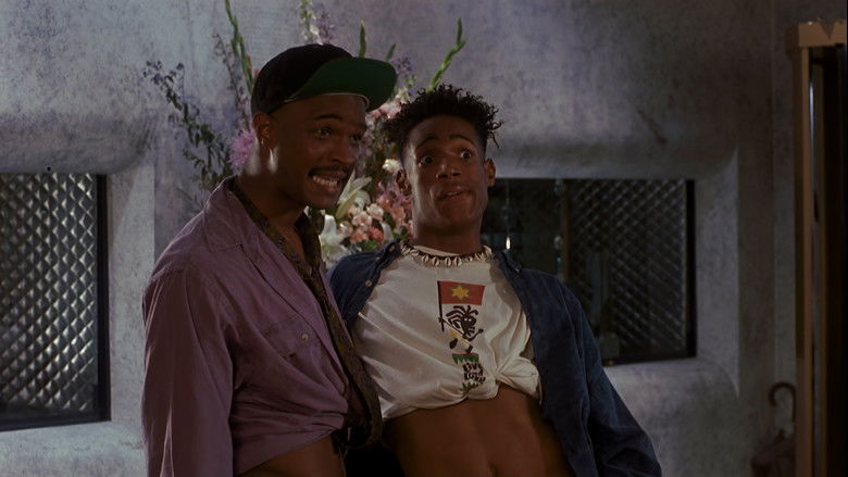 кадр из фильма Больше денег