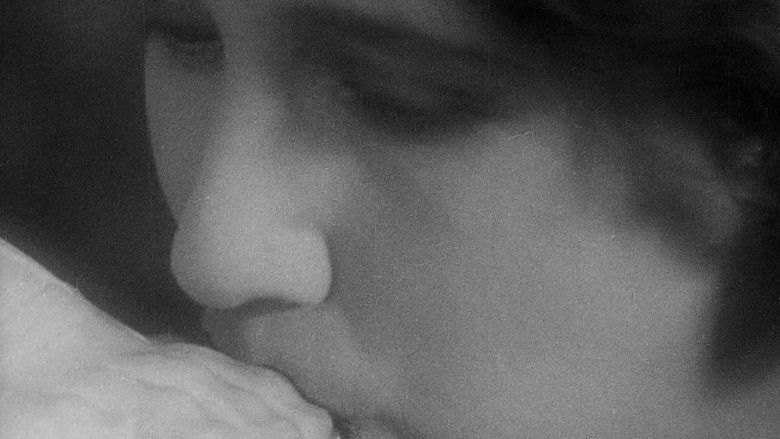 кадр из фильма Золотой век