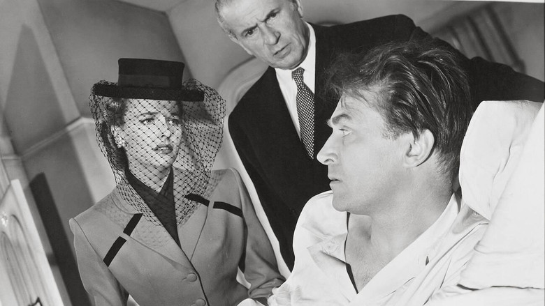 кадр из фильма Медальон