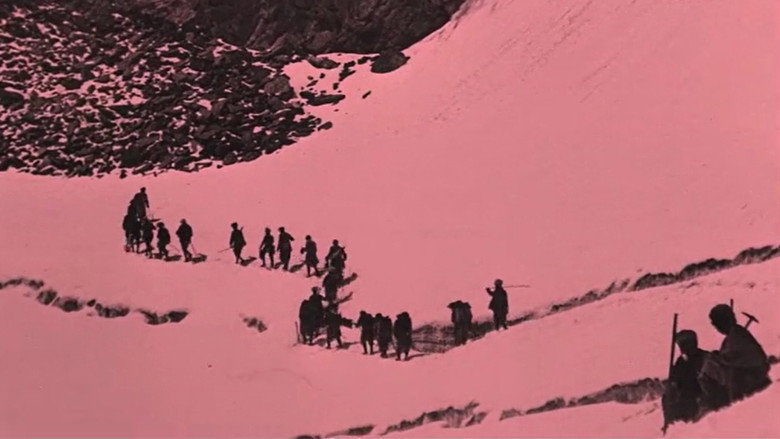 кадр из фильма Sul tetto del mondo. Viaggio di S.A.R Il Duca degli Abruzzi al Karakorum