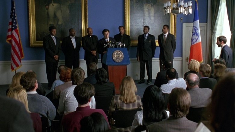 кадр из фильма Мэрия