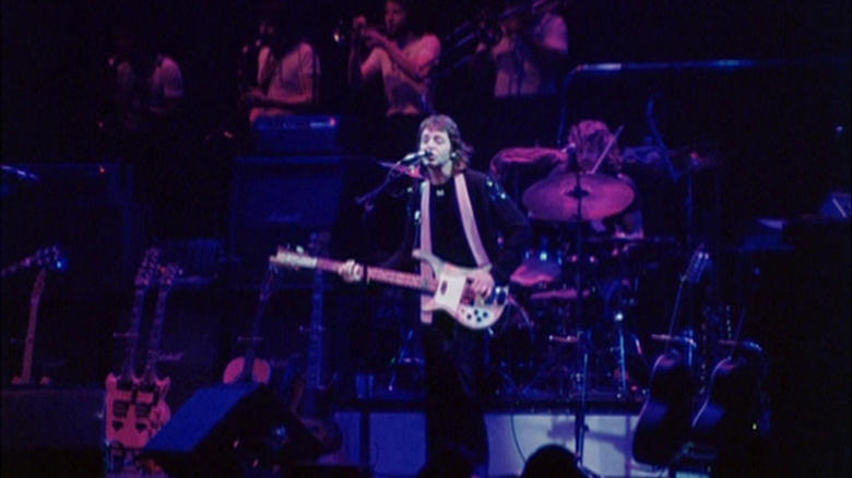 кадр из фильма Paul McCartney & Wings: Wings Over the World
