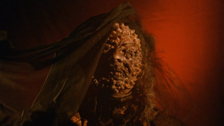 кадр из фильма Чёрная кошка