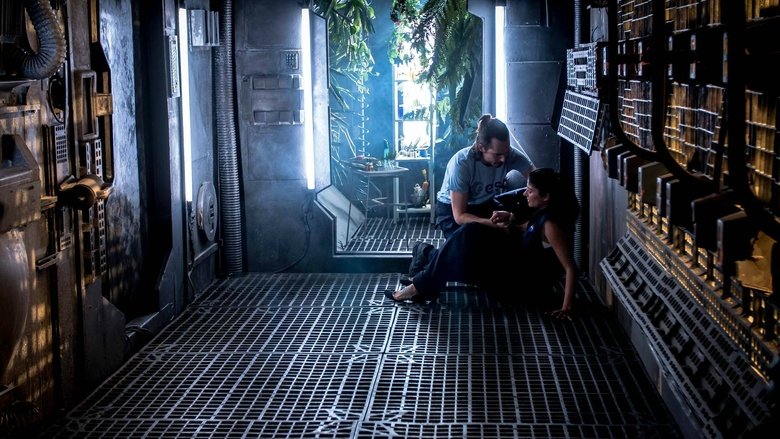 кадр из фильма Едины под Солнцем