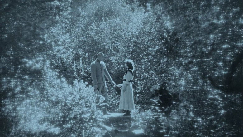 кадр из фильма Merry-Go-Round