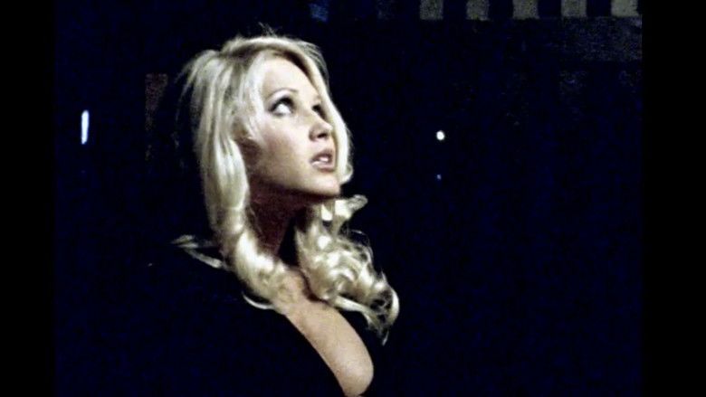 кадр из фильма Playboy Video Playmate Calendar 2001