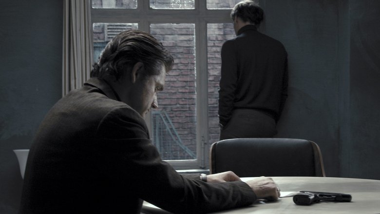 кадр из фильма Изгнание