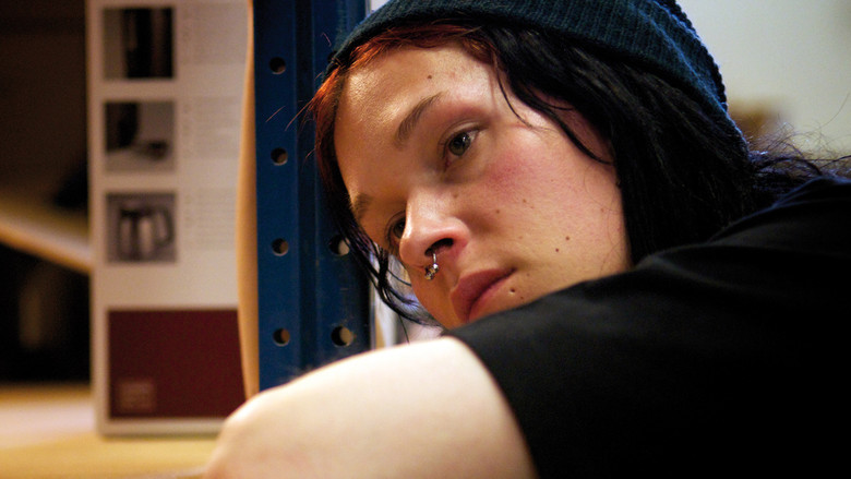 кадр из фильма Что-то должно сломаться