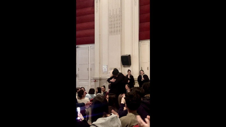 кадр из фильма Merci