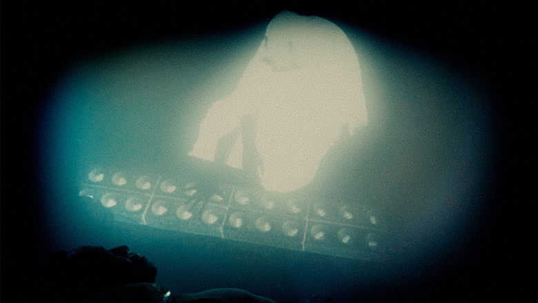 кадр из фильма When The Stars Aren't Looking